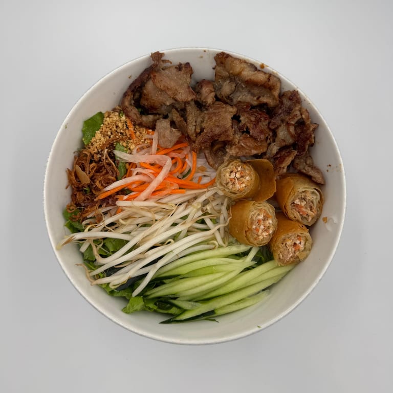 Vegetarian Delights: Noodles, Pho, and More